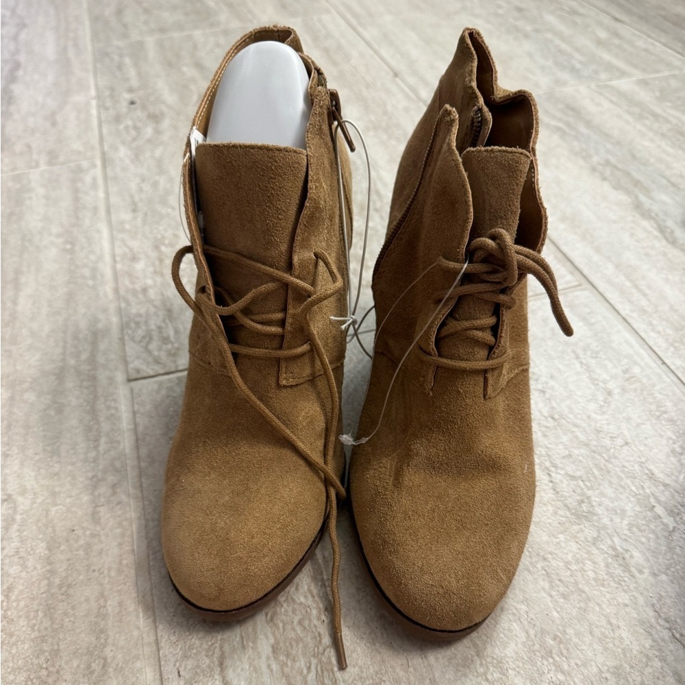 Lucky Shilow Women's Tan Suede Wedge Ankle Boots